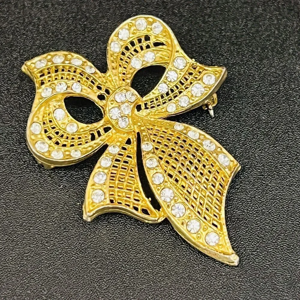 Vintage rhinestone crystal